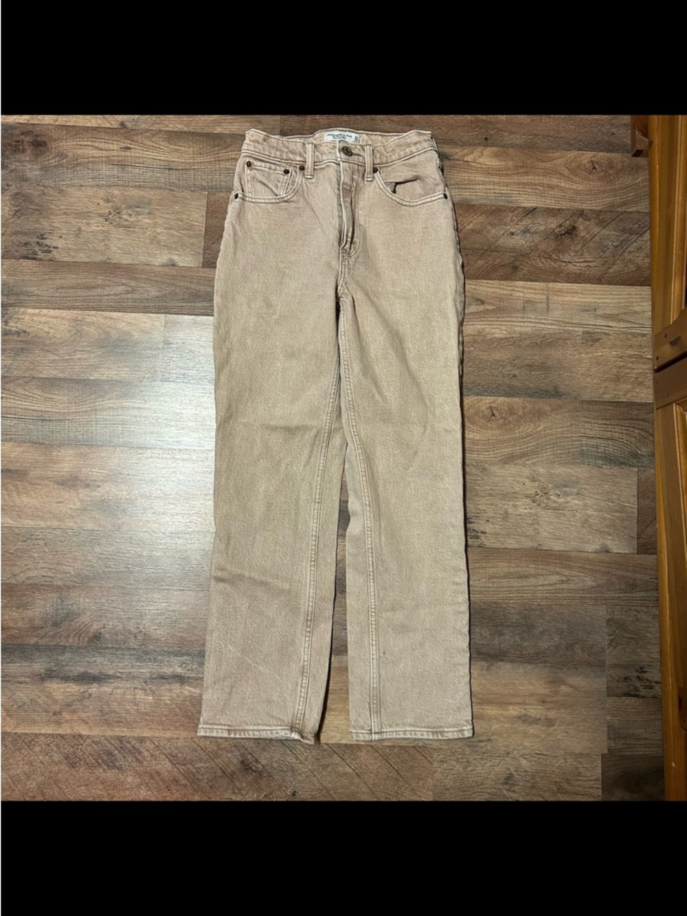 Abercrombie & Fitch Straight-Leg Jeans in Light Tan